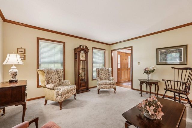 11415 N Lake Shore DRIVE, Mequon, WI 53092