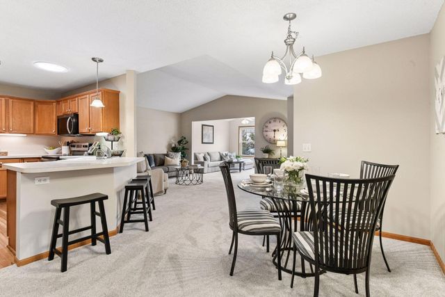 826 Roundhouse Street, Shakopee, MN 55379