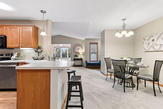 826 Roundhouse Street, Shakopee, MN 55379