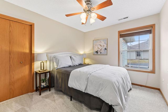 826 Roundhouse Street, Shakopee, MN 55379