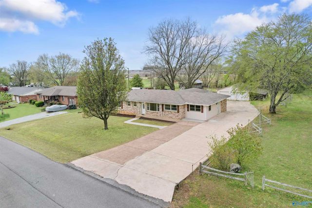 206 Suffield Street, Athens, AL 35611