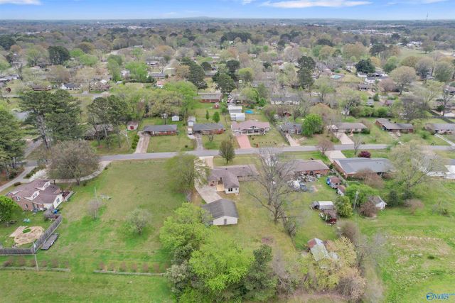 206 Suffield Street, Athens, AL 35611