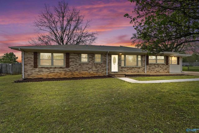 206 Suffield Street, Athens, AL 35611