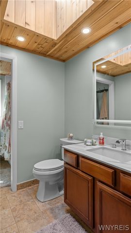 46 Brockmoore Drive, Amherst, NY 14051