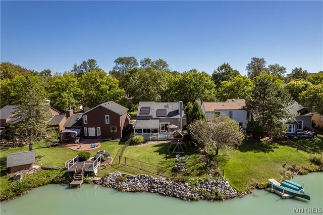 46 Brockmoore Drive, Amherst, NY 14051