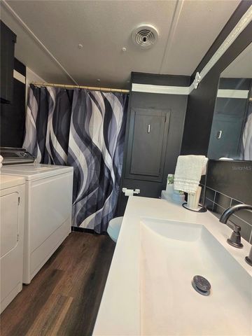 37135 SANDRA AVENUE, Zephyrhills, FL 33542