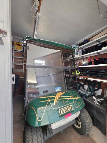 37135 SANDRA AVENUE, Zephyrhills, FL 33542