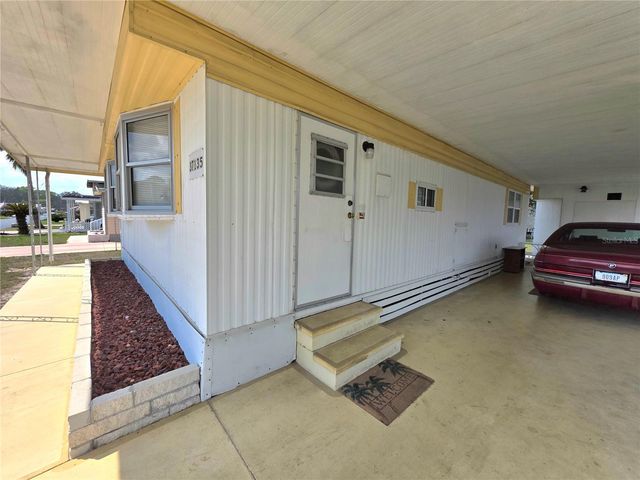 37135 SANDRA AVENUE, Zephyrhills, FL 33542