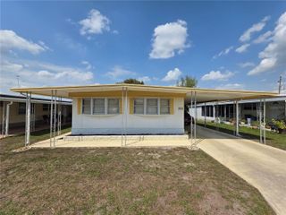 37135 SANDRA AVENUE, Zephyrhills, FL 33542