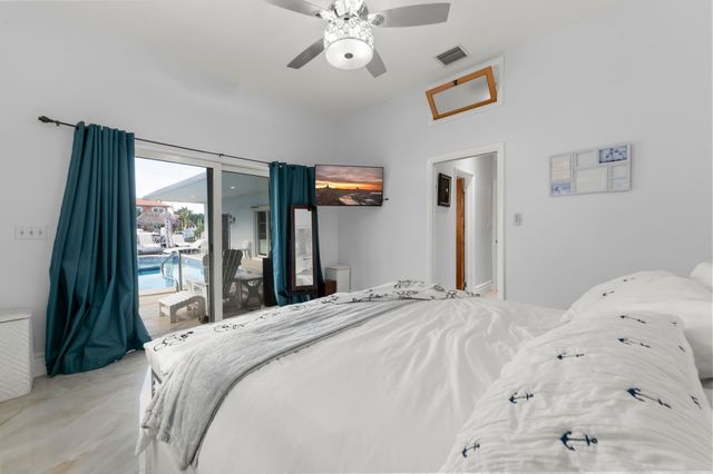 1516 SE 10TH Street, Deerfield Beach, FL 33441