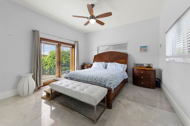 1516 SE 10TH Street, Deerfield Beach, FL 33441