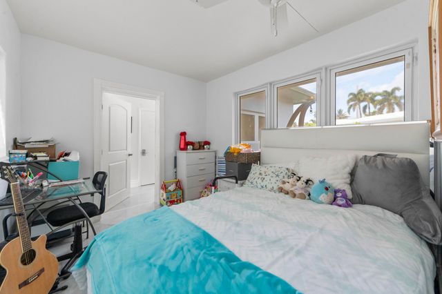 1516 SE 10TH Street, Deerfield Beach, FL 33441