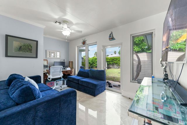 1516 SE 10TH Street, Deerfield Beach, FL 33441