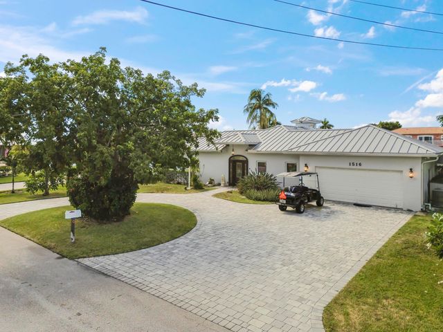 1516 SE 10TH Street, Deerfield Beach, FL 33441