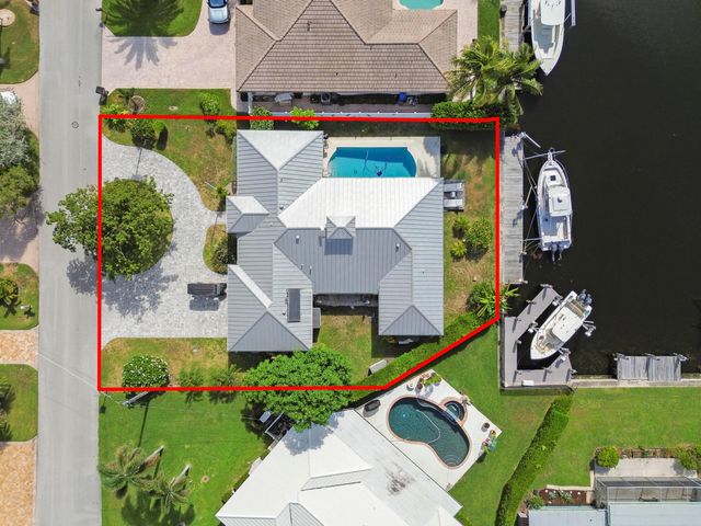 1516 SE 10TH Street, Deerfield Beach, FL 33441