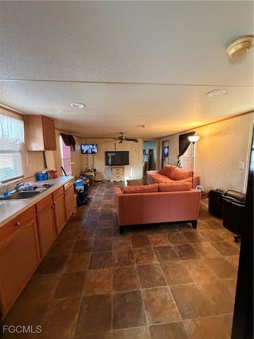 1660 Davidson RD, Clewiston, FL 33440