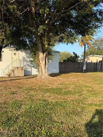 1660 Davidson RD, Clewiston, FL 33440