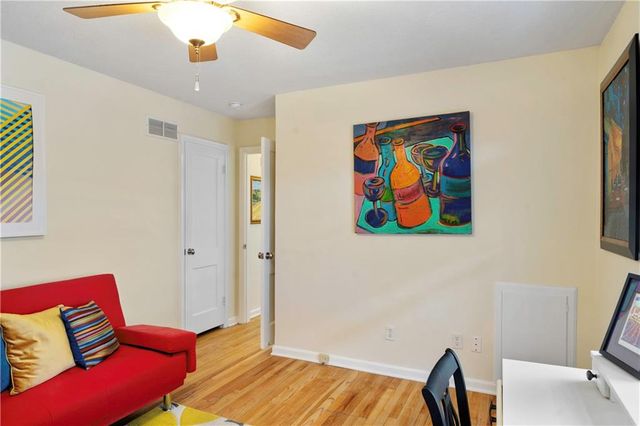 5400 Linden Street, Roeland Park, KS 66205