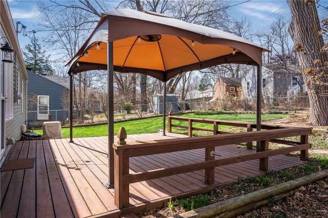 5400 Linden Street, Roeland Park, KS 66205