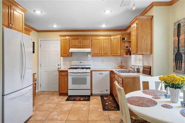 5400 Linden Street, Roeland Park, KS 66205