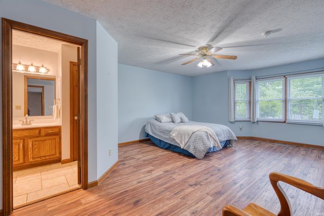 2611 Conestoga Court, Newburgh, IN 47630