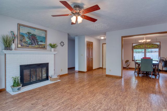 2611 Conestoga Court, Newburgh, IN 47630