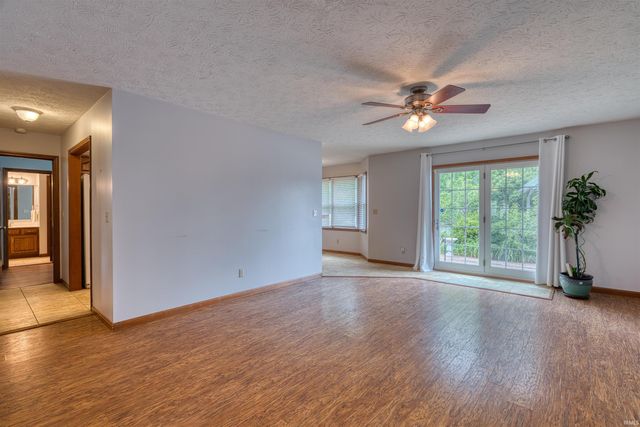 2611 Conestoga Court, Newburgh, IN 47630