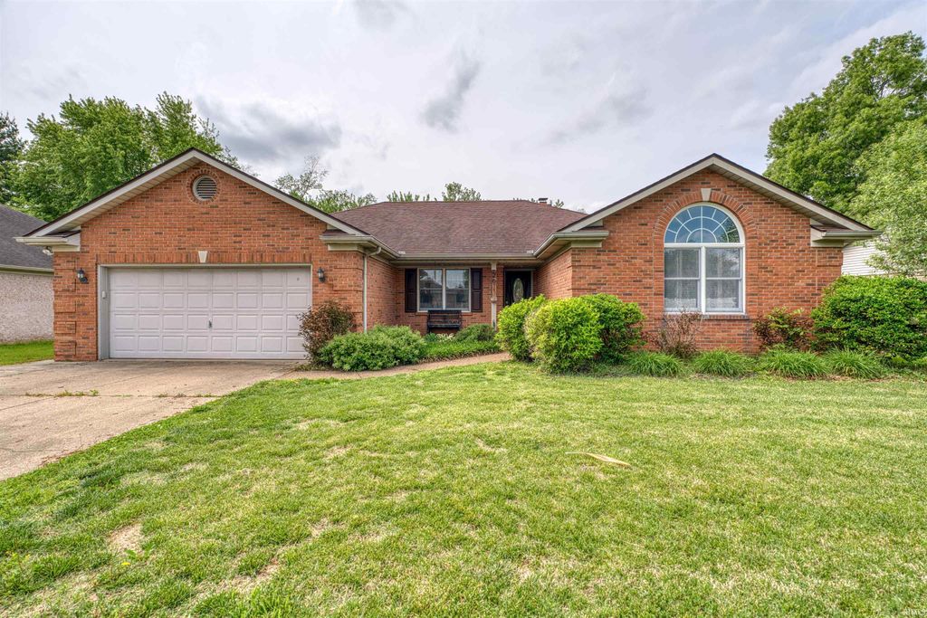 2611 Conestoga Court, Newburgh, IN 47630