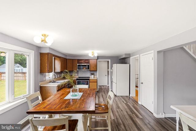 536 SUNHAVEN DR, Clayton, NJ 08312