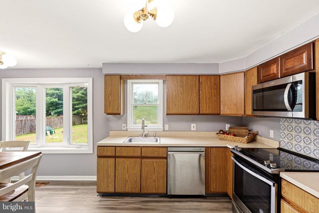 536 SUNHAVEN DR, Clayton, NJ 08312