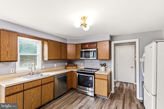 536 SUNHAVEN DR, Clayton, NJ 08312