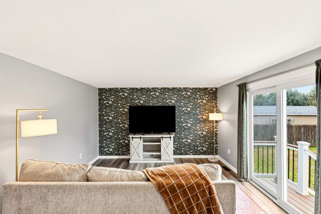 536 SUNHAVEN DR, Clayton, NJ 08312