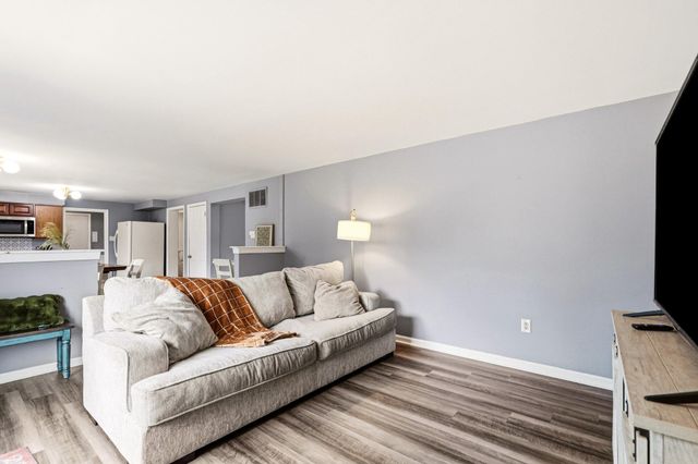 536 SUNHAVEN DR, Clayton, NJ 08312