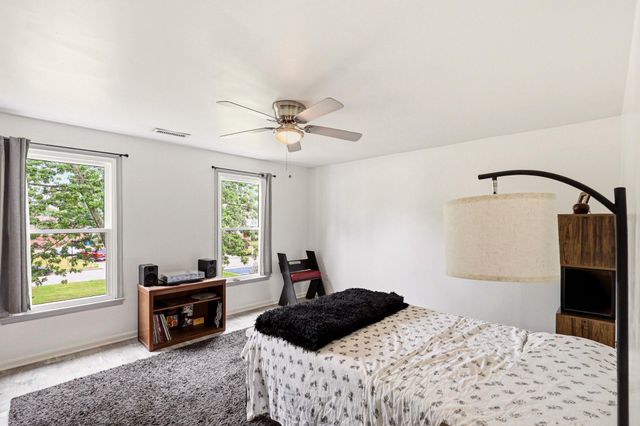 536 SUNHAVEN DR, Clayton, NJ 08312