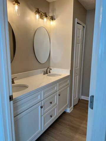 1022 Somerset Springs Dr, Spring Hill, TN 37174