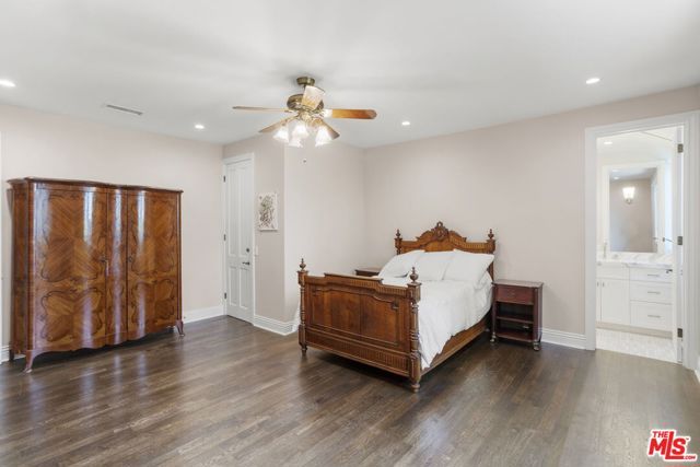 15515 Collina Strada, Los Angeles, CA 90077