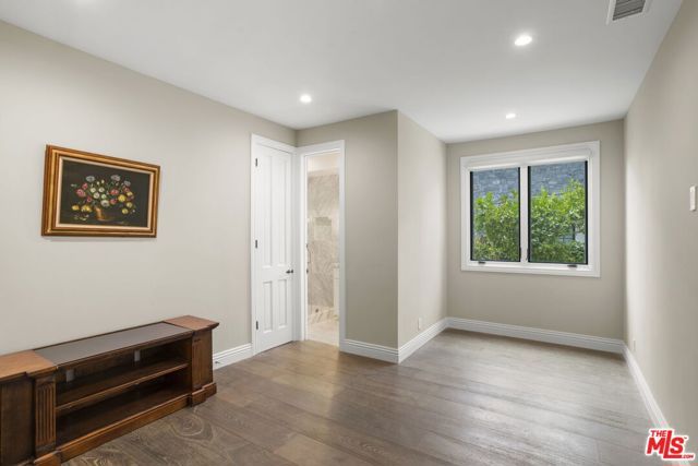 15515 Collina Strada, Los Angeles, CA 90077