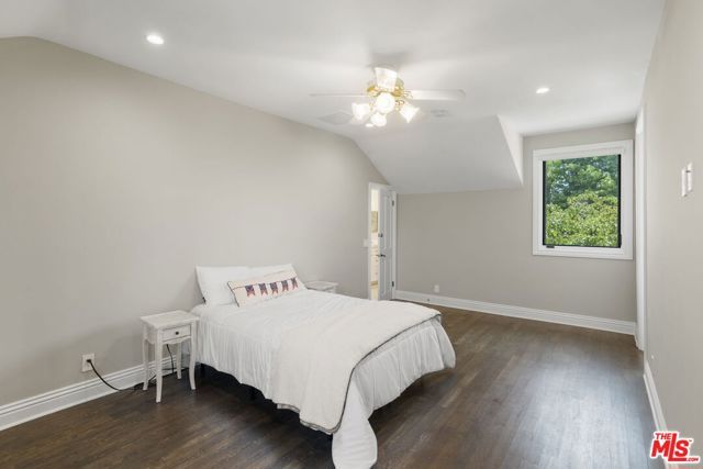 15515 Collina Strada, Los Angeles, CA 90077