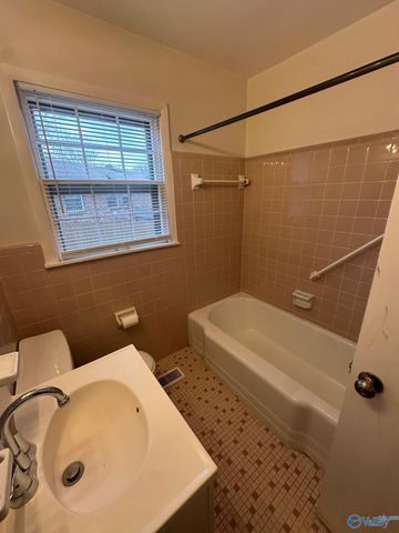 3319 Barton Avenue, Huntsville, AL 35810