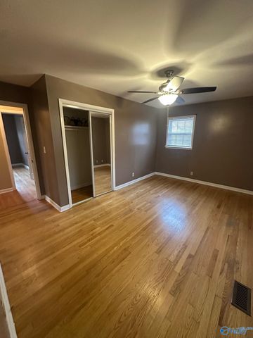 3319 Barton Avenue, Huntsville, AL 35810