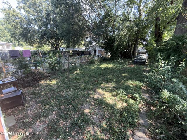835 S 41st St, Louisville, KY 40211