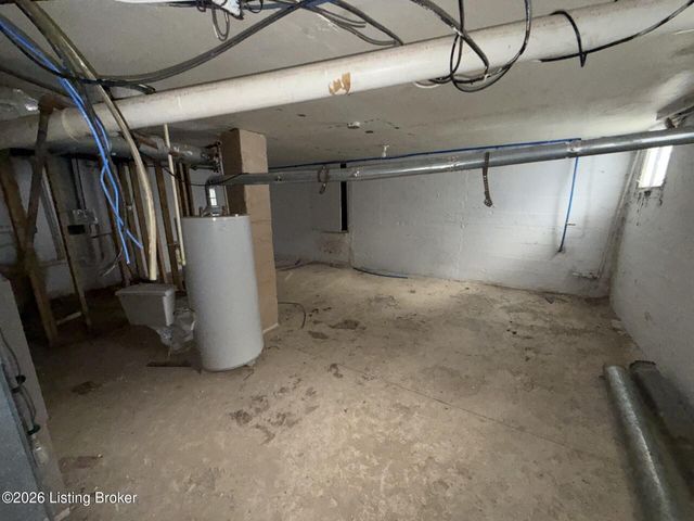 835 S 41st St, Louisville, KY 40211