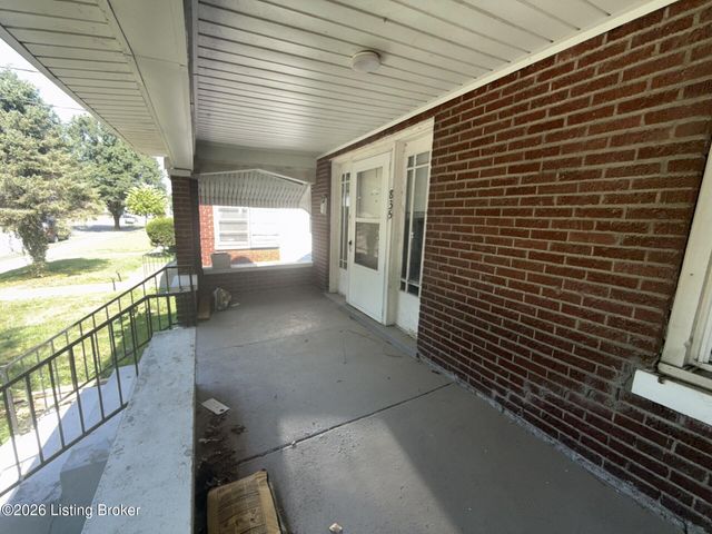 835 S 41st St, Louisville, KY 40211