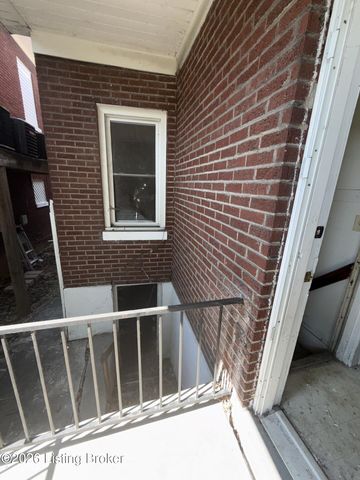 835 S 41st St, Louisville, KY 40211