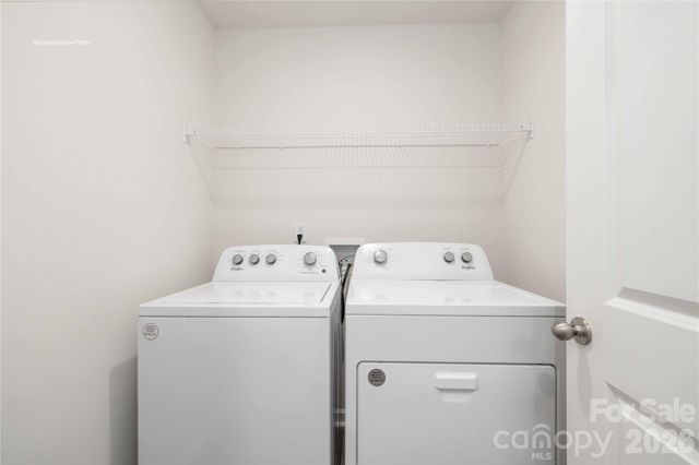 605 17th Avenue Drive NE, Hickory, NC 28601
