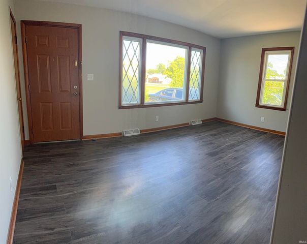 106 N Seventh Street, Princeton, IN 47670