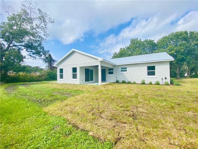 855 27th Avenue, Vero Beach, FL 32960