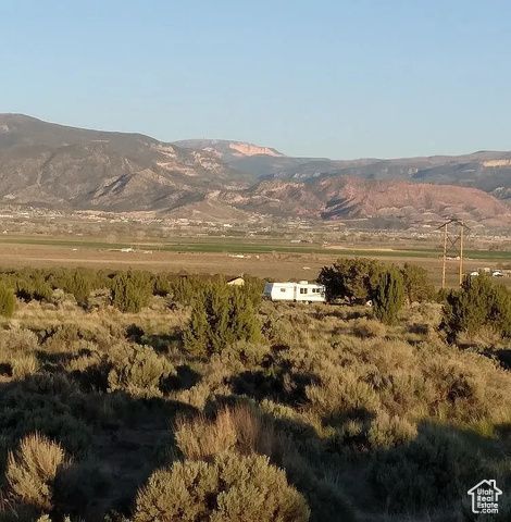 4900 W MIDVALLEY RD, Cedar City, UT 84721