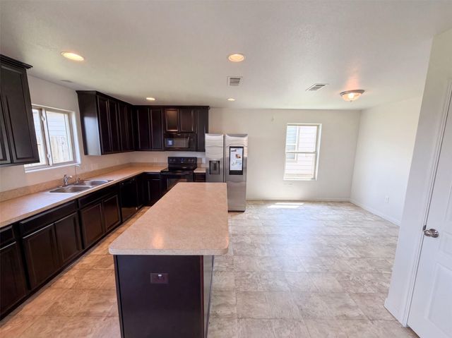 10335 Dawson Hill Lane, Houston, TX 77044