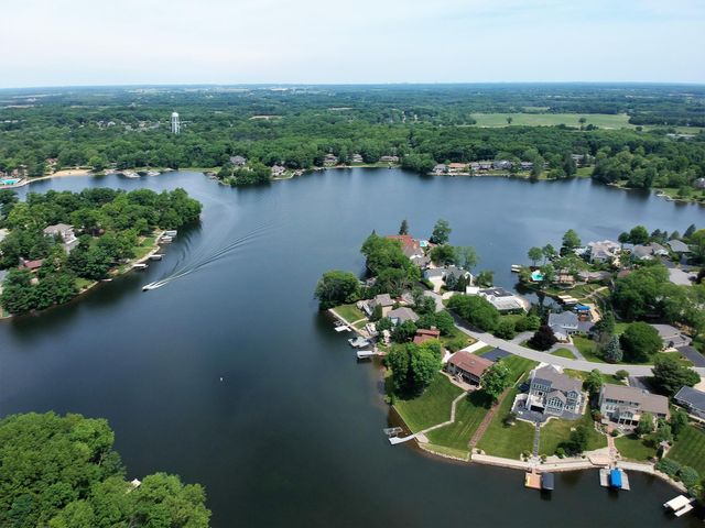 124 County Rd 350 W, Valparaiso, IN 46385